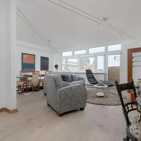 Spacious In The Center Of By Renters Lodz